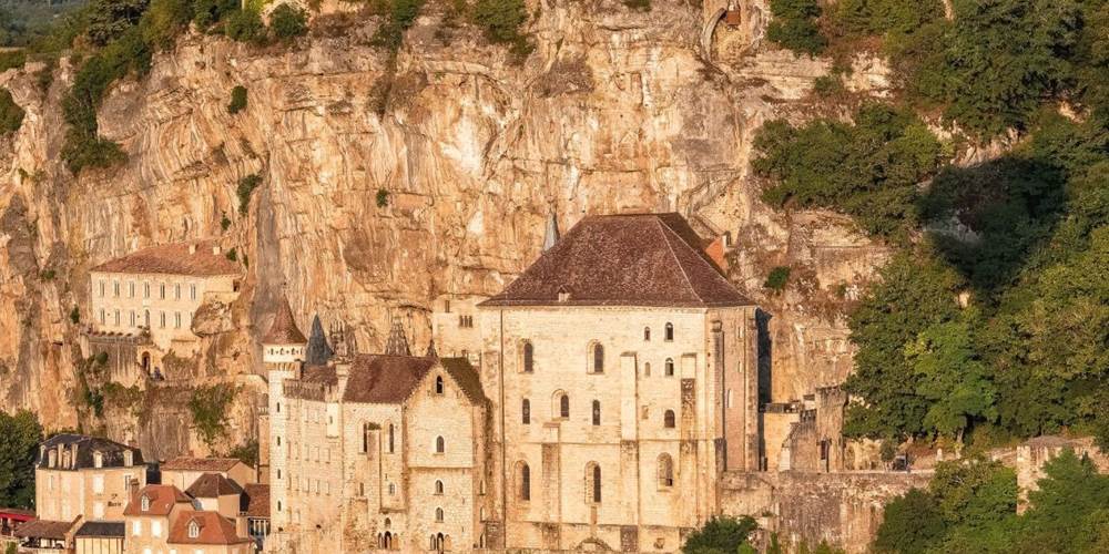 Décollage de montgolfieres à  Rocamadour Lot Tourisme - Teddy Verneuil